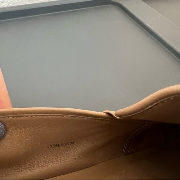 Vince Etched Leather Slip-on Sneakers 9 - Picture 8 of 8